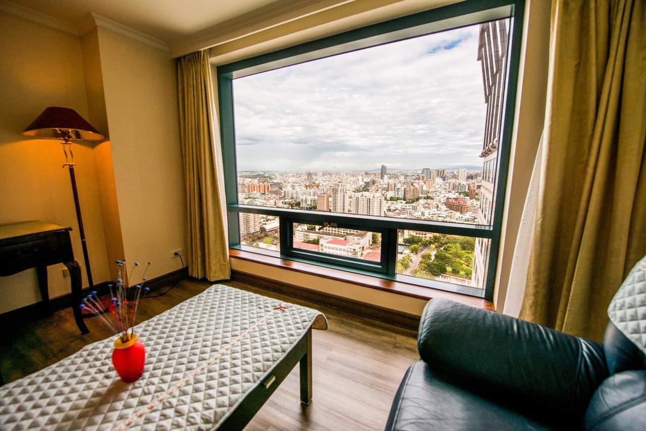 Niwill Homestay Тайчжун Экстерьер фото